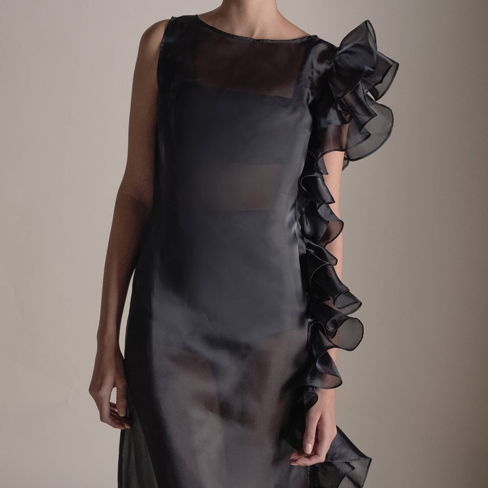 Elegant Black Ruffle Maxi Dress